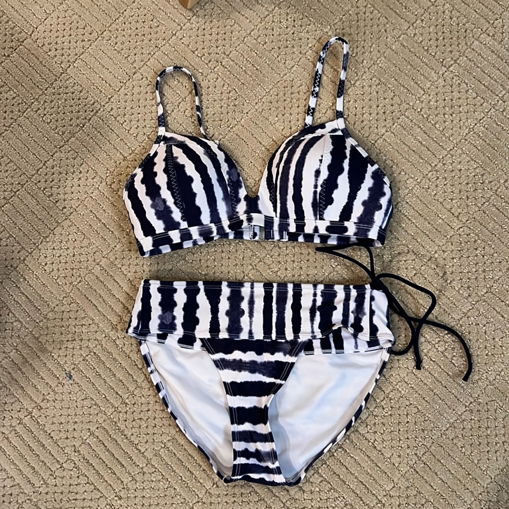 Athleta bikini swimsuit